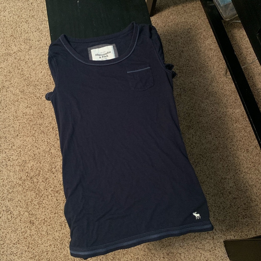 3 casual tees